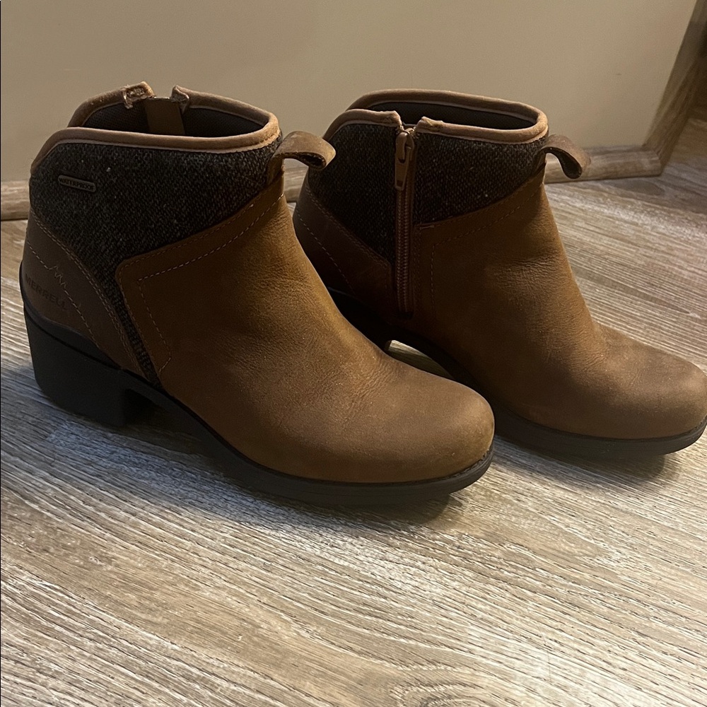 Merrell waterproof Brown Ankle Boots size 7